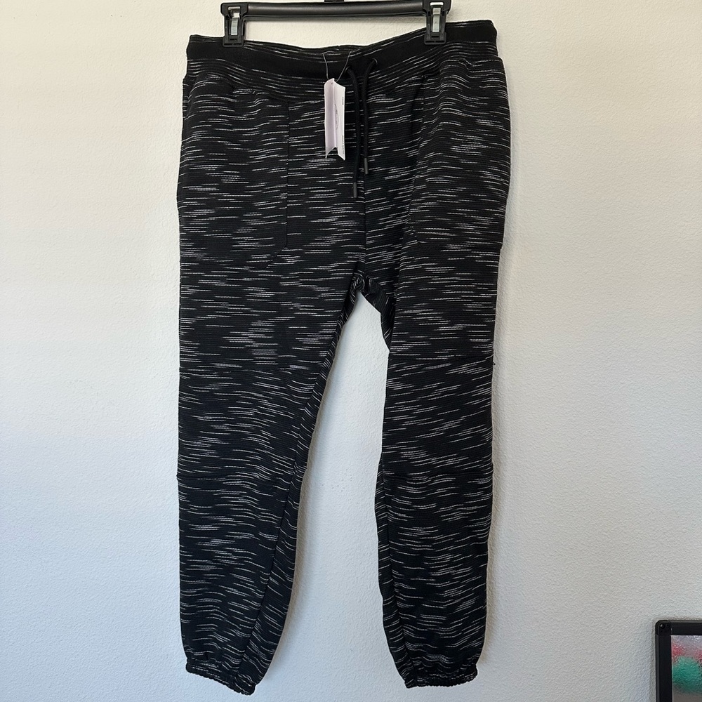 Mens SVRN Code Cropped SweatPants Size Medium